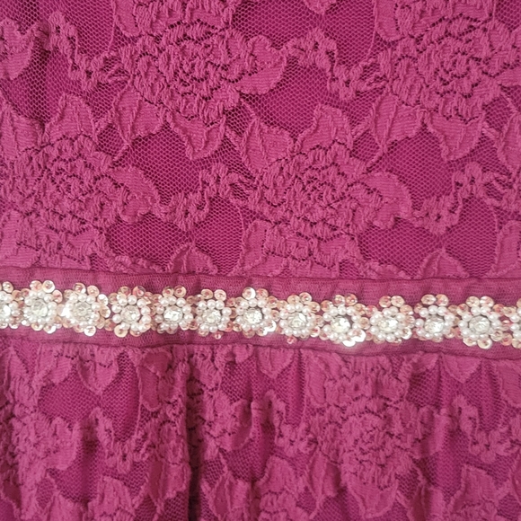 GIRL'S LACE DRESS L(14) - Picture 4 of 10